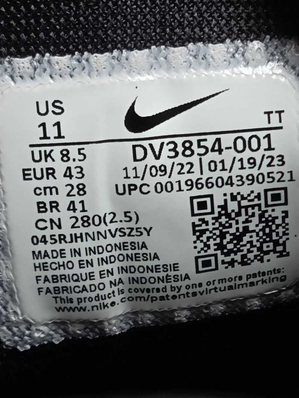Nike Air Zoom Pegasus 40 Black White Running Sneakers DV3854-001 Women's 11 M